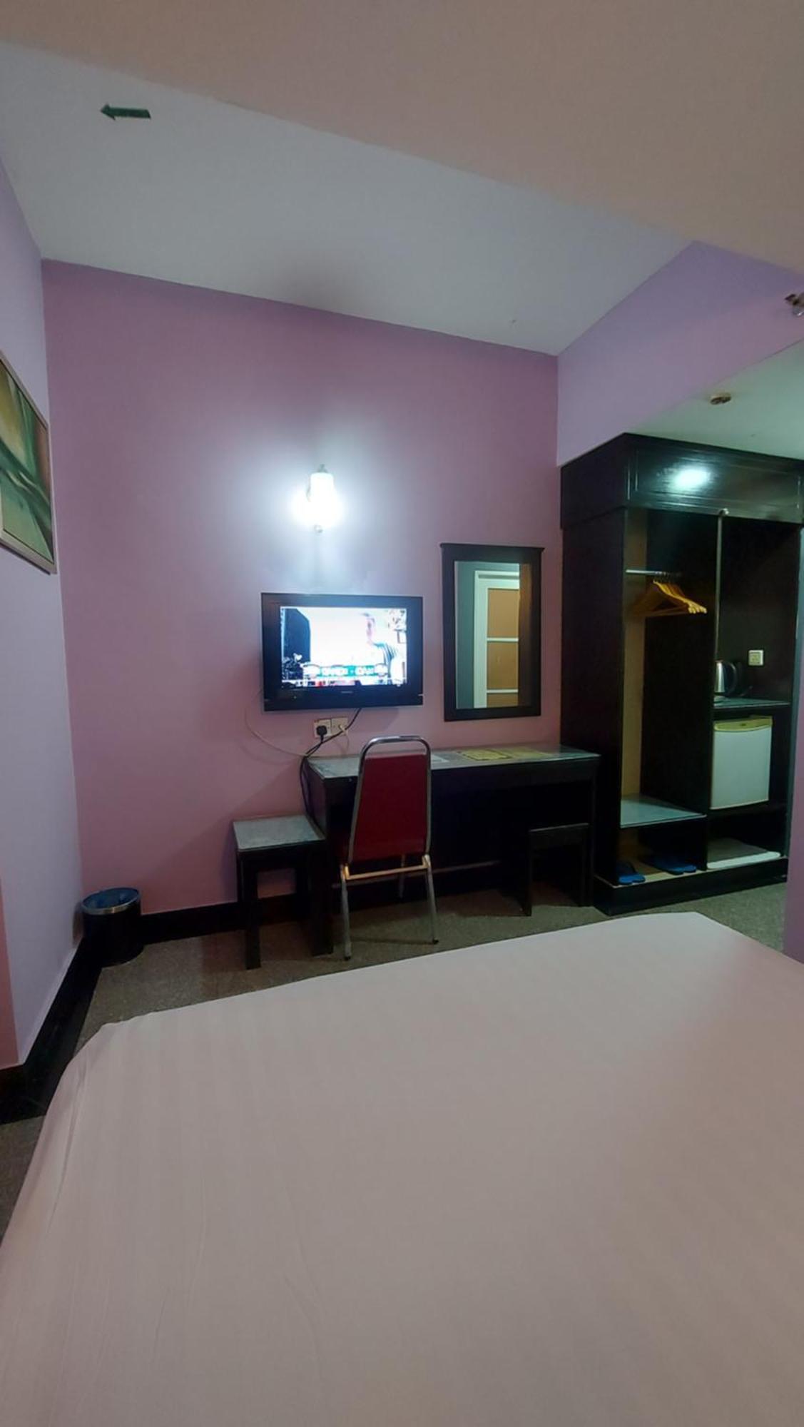 Hotel Sri Puchong Sdn Bhd Ngoại thất bức ảnh