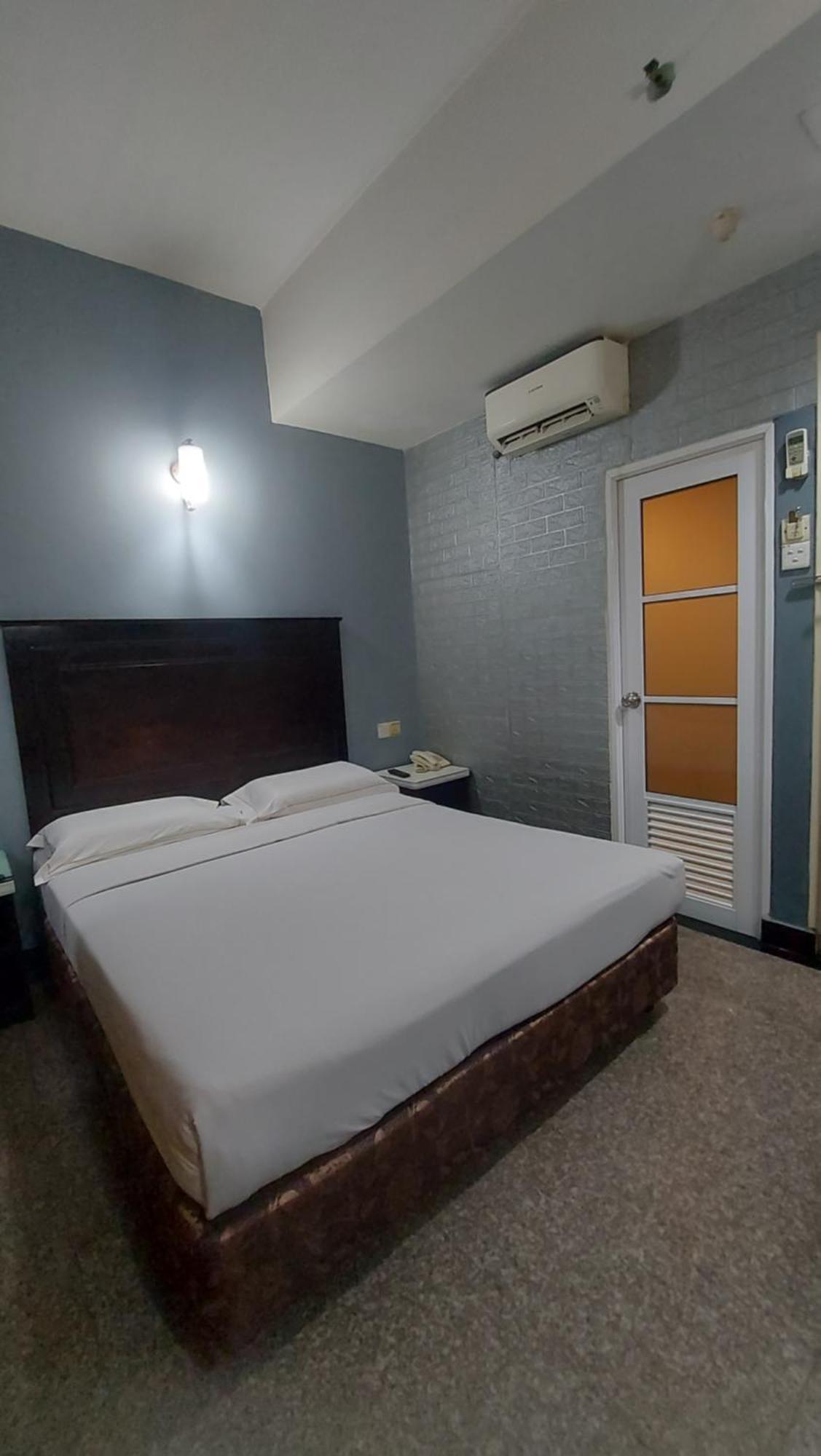 Hotel Sri Puchong Sdn Bhd Ngoại thất bức ảnh