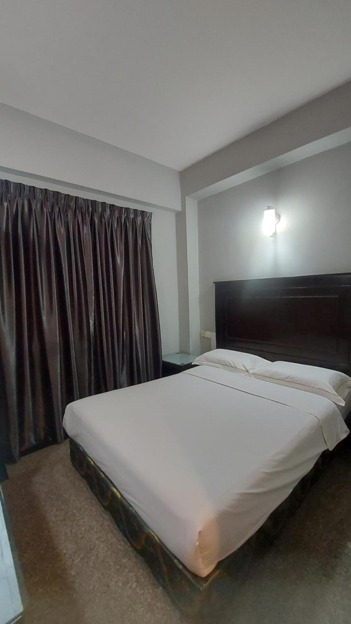 Hotel Sri Puchong Sdn Bhd Ngoại thất bức ảnh