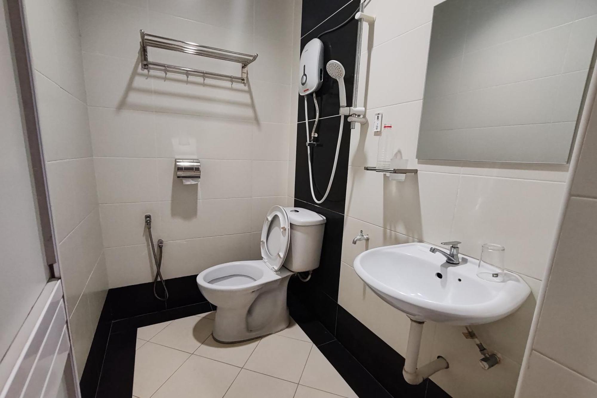 Hotel Sri Puchong Sdn Bhd Ngoại thất bức ảnh