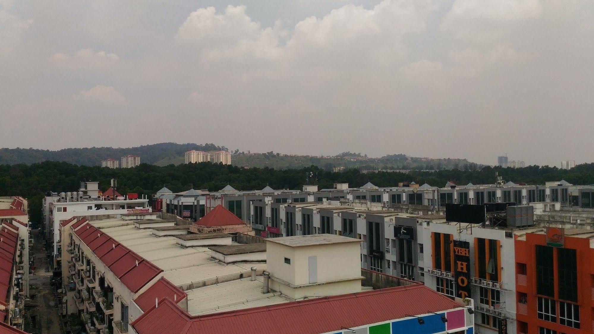 Hotel Sri Puchong Sdn Bhd Ngoại thất bức ảnh